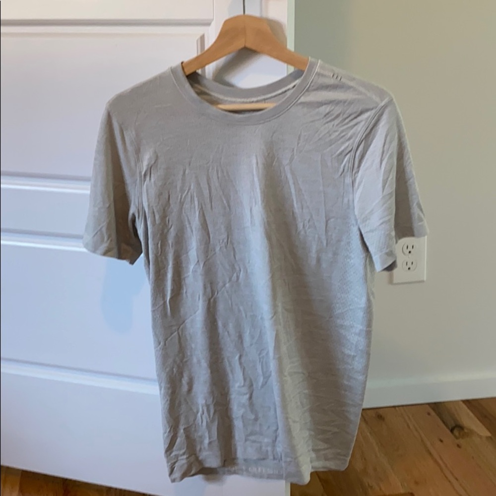 Lululemon meta vent tech breathe short sleeve